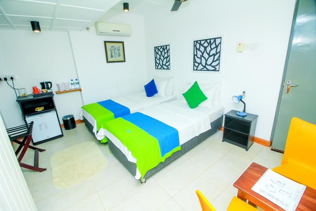 Settle Inn Tourist Lodge Kandy Ruang foto